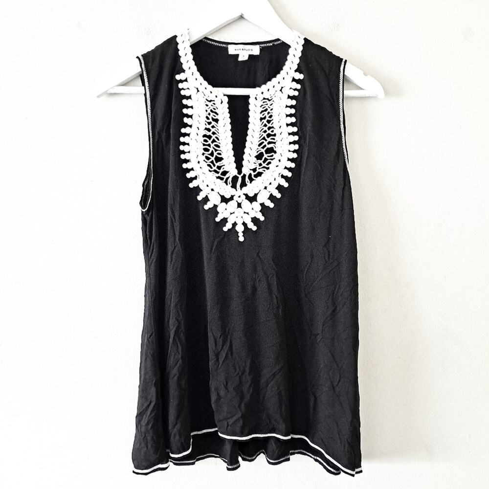 Max Studio Black & Ivory Open Neck & Sleeveles Top w/ Crotchet trimings - Size S